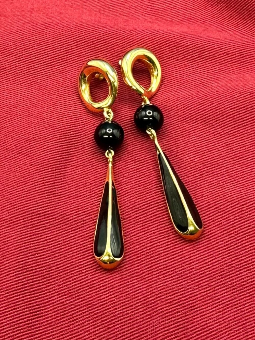 VTG Fernando Originals Gold-Tone & Black Enamel Dangle Earrings